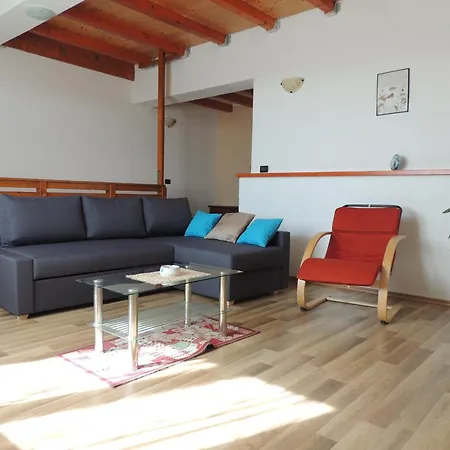 Sole Apartment *